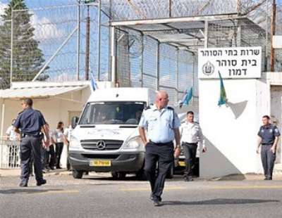 الاحتلال يقرر الإفراج عن أسيرين من الجهاد