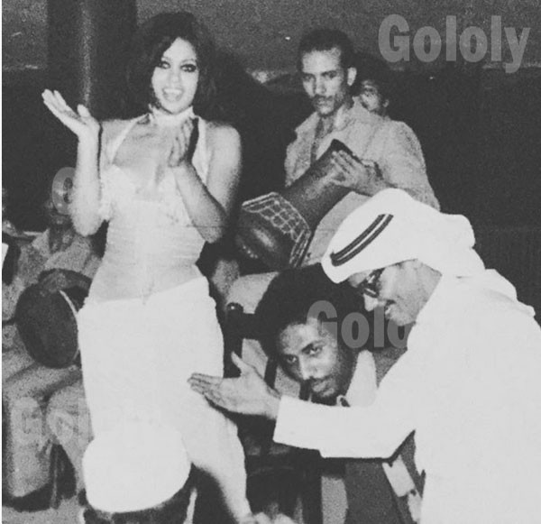 فيفي عبده تستعيد ذكرياتها مع النجوم بنشر صور نادرة .. صور