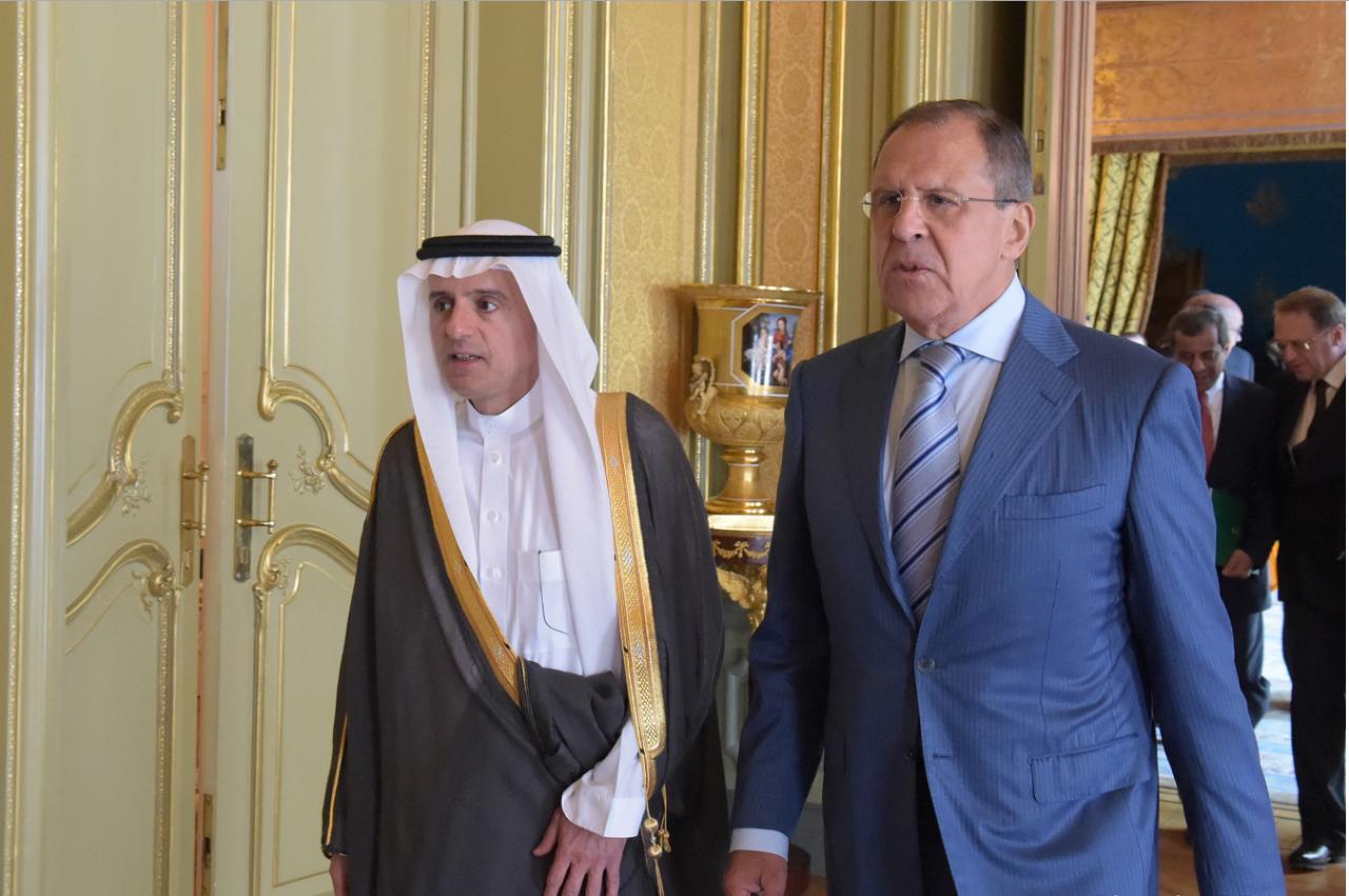 مصدر سعودي : "التدخل الروسي في سوريا سيدخلهم في حرب طائفية "