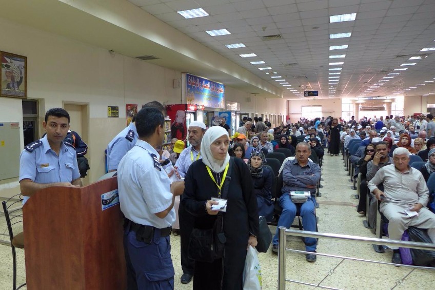 معبر الكرامة يعمل 24 ساعة متواصلة اليوم حتى صباح الجمعة القادم