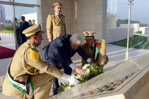 يديعوت: "عباس" آخر زعيم فلسطيني من جيل مؤسسي منظمة التحرير