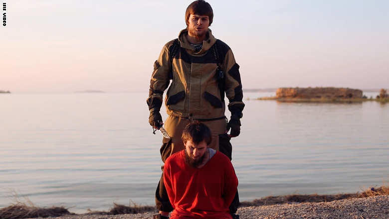 تهديداً لبوتين : تنظيم الدولة يعدم روسياً إتهمه بالتجسس