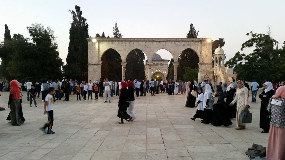سلطات الاحتلال تمنع أهالي غزة من الصلاة في المسجد الأقصى