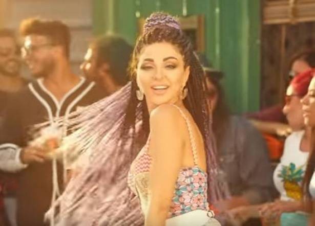 اتّهامات لميريام فارس بتقليد ريهانا.. شاهد واحكم بنفسك!