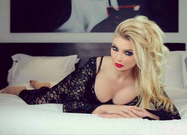 ميريام كلينك وصور مثيرة لها تكشف المستور!