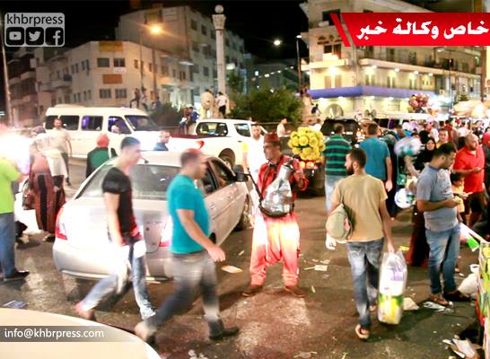بالفيديو: وكالة "خبر" تنقلكم لأسواق مدينة رام الله عشية عيد الأضحى المبارك