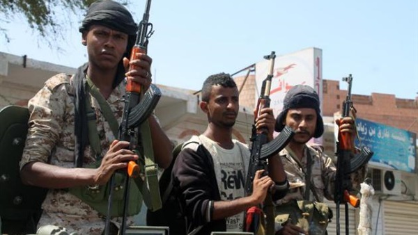 معارك عنيفة مع الحوثيين والتحالف يقصف مواقعهم في تعز باليمن