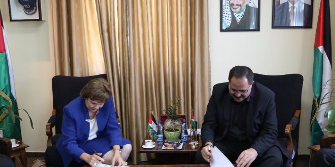 اتفاقية بين "التعليم" و"المتحف الفلسطيني" لتعزيز التعاون المشترك