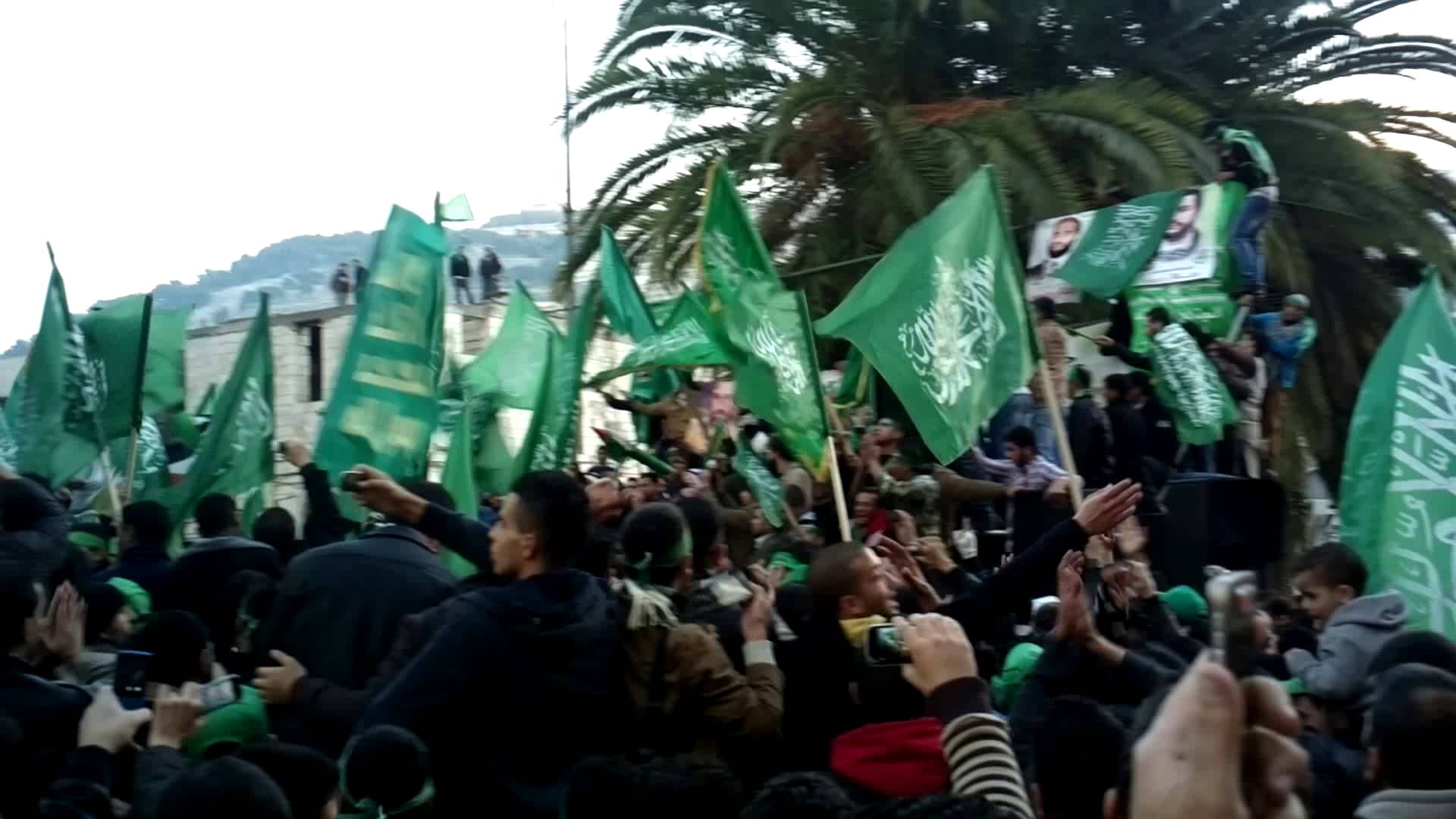حماس : "ظننا أن العالم سيُنصفنا بعد فوزنا في الانتخابات لو لمرة واحدة، لكن تفاجأنا بما حدث"