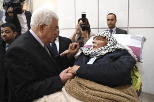 الرئيس يستقبل أول أسير فلسطيني "أبو بكر حجازي"