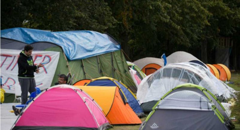 منظمة أطباء بلا حدود  : عشرة آلاف لاجئ يعيشون في ظروف غير إنسانية في إيطاليا