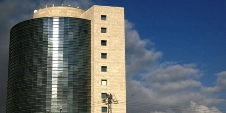 اخلاء طابقين من مجمع كنيون النقب في بئر السبع بسبب جسم مشبوه