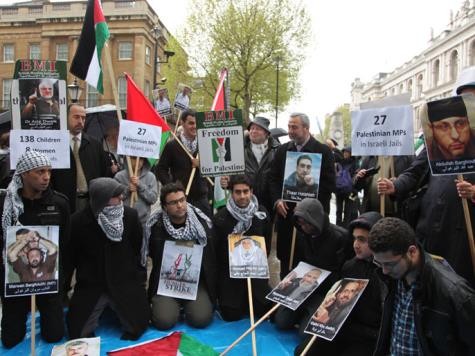 دعوة لاعتصام تضامني مع الأسرى المضربين أمام سفارة الاحتلال في لندن