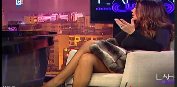 بالصور: مي حريري تغضب الجمهور بطريقة جلوسها التي أظهرت..