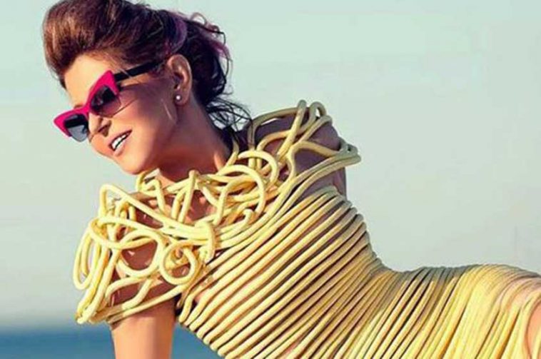 بالصور : الجمهور يدعو سميرة سعيد للإعتزال بعد هذا اللوك