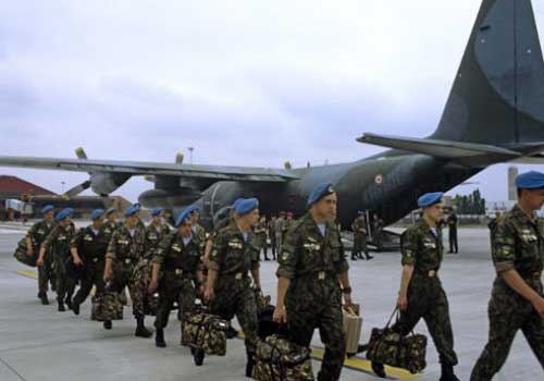 الفايننشيال تايمز:  الدول الغربية تحذر أن يكون الانسحاب الروسي من سوريا "مجرد تحرك تكتيكي"