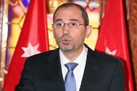 حرث فرنسا في مياه السلام الراكدة