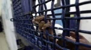 الاحتلال يحكم بالسجن 7 شهور وغرامة مالية بحق أسير مريض من جنين