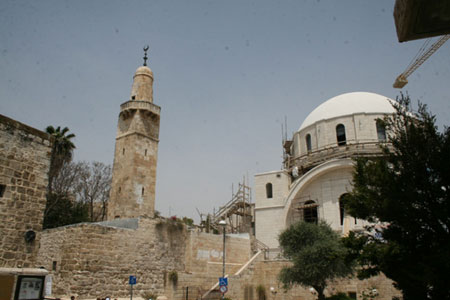 الجامعة العربية تدين مشروع قانون منع رفع الأذان في القدس