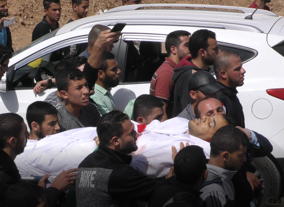 جماهير غفيرة تُشيّع جثمان شهيد الحقيقة الزميل الصحفي ياسر مرتجى