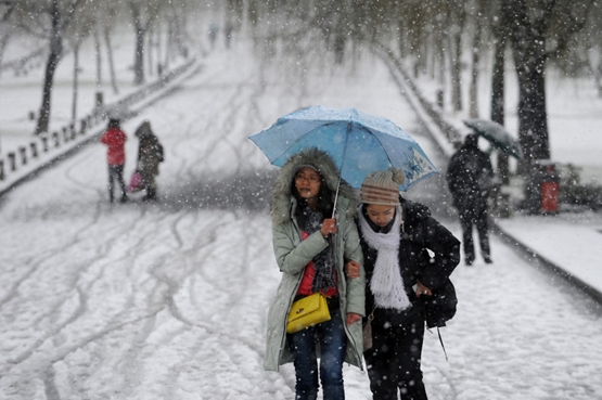 الصين تُقر خطة لتعديل الطقس وجلب الأمطار