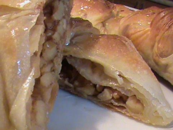 فيديو .. طريقة إعداد المطبق الفلسطيني بالجوز