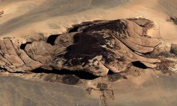 بالفيديو  :تعرف على الصخرة التى خرجت منها ناقة نبي الله صالح !!