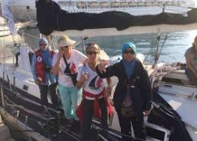 نقل ناشطات سفينة "زيتونة" من ميناء أسدود لمطار بن غوريون لترحيلهن