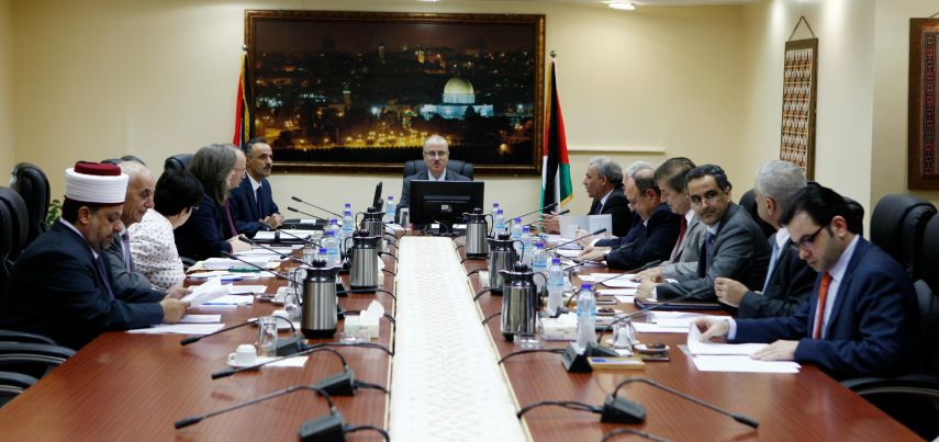 الحكومة تحذر من تداعيات الاحتلال الخطيرة لاقتحام المسجد الأقصى