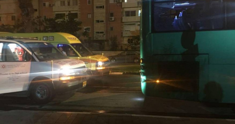 إصابة مستوطن جراء رشق حجارة على حافلة تقل مستوطنين قرب بيت لحم