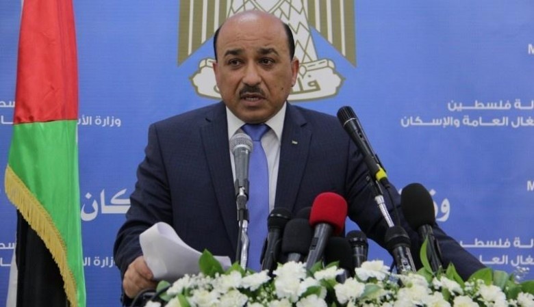 الحسابنة يفتتح طريق مدخل سلواد الرئيسي