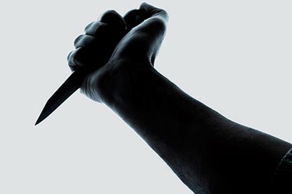 مصرع مواطنة طعناً بسكين زوجها في رفح جنوب القطاع