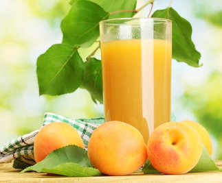عصير قمر الدين بالبرتقال