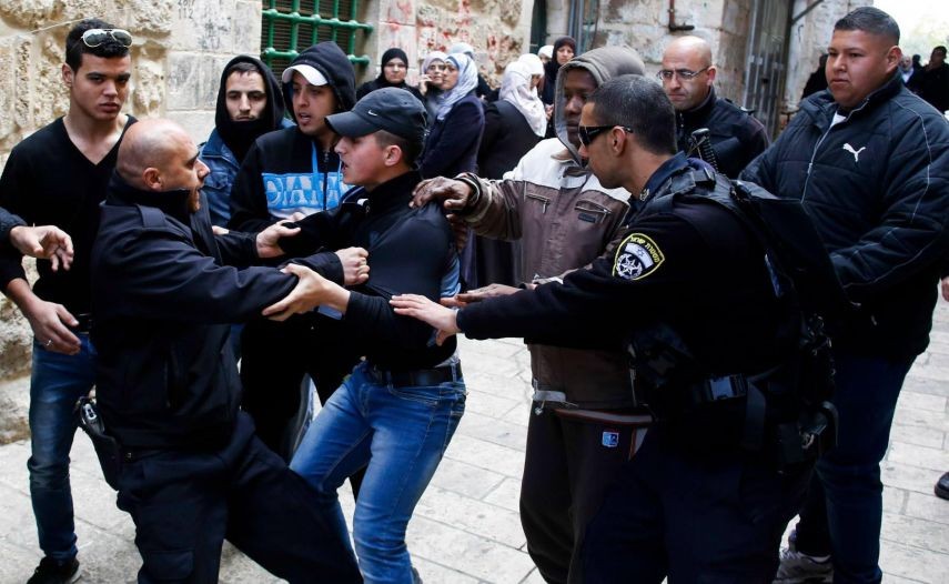 اعتقال طفلين وإصابة آخر بعينه بالقدس