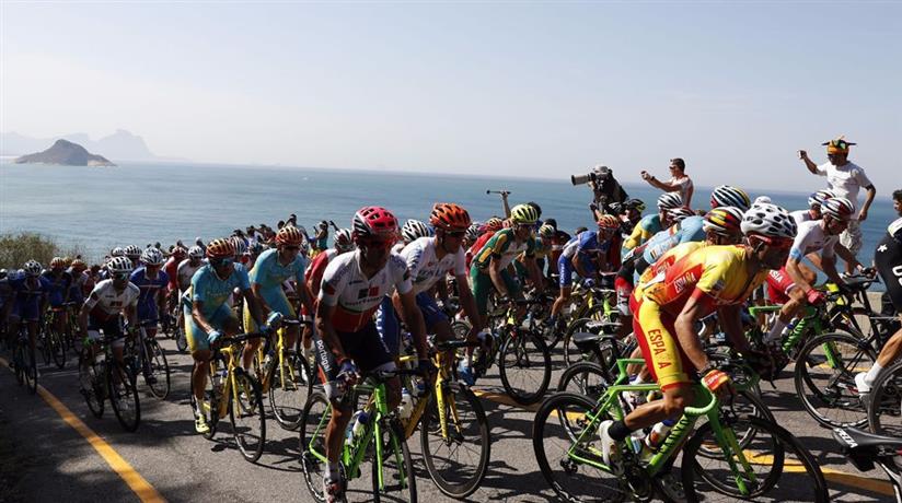 انفجار ضخم بالقرب من خط النهاية لمنافسات الدراجات في الومبياد ريو 2016