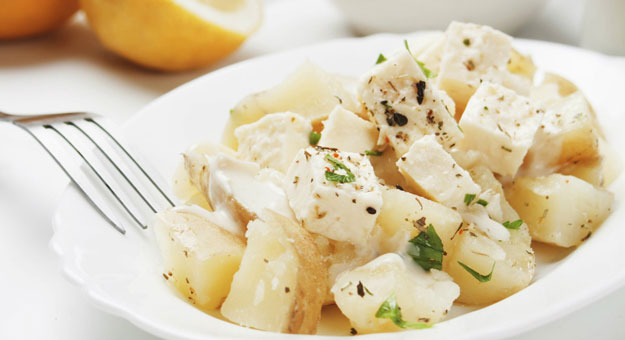 سلطة البطاطا بالمايونيز