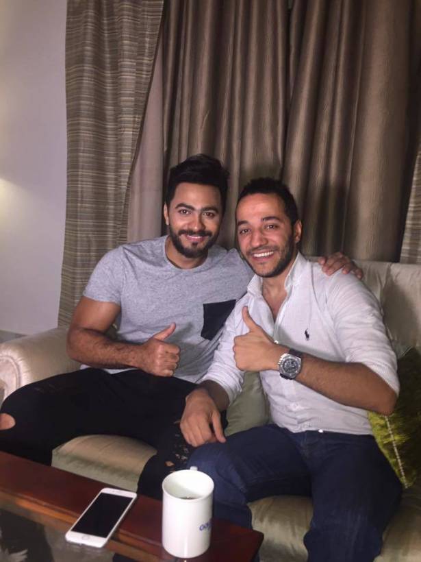 ديو بين تامر حسني وحسين الديك؟