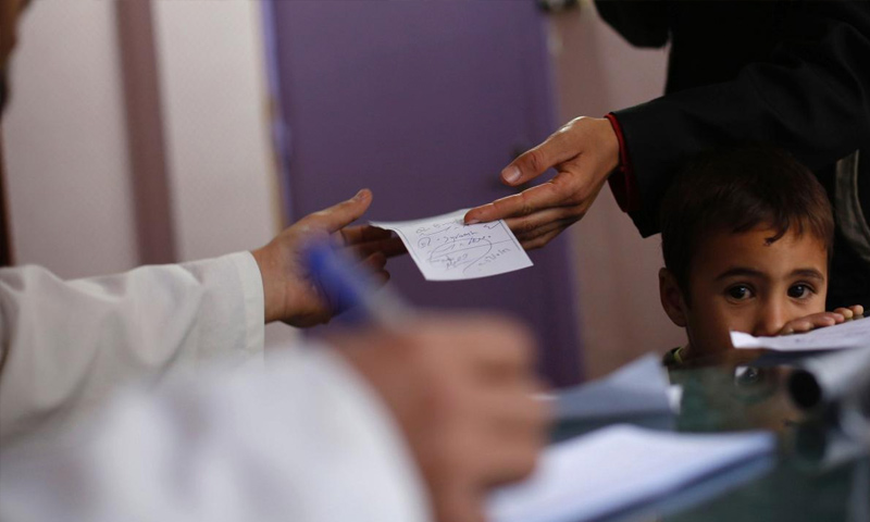 تركيا ستمنح الأطباء السوريين أذونات عمل