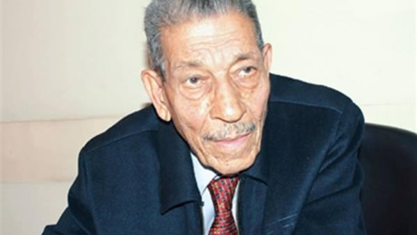 وفاة الأديب المصري يوسف الشاروني
