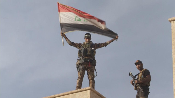 القوات العراقية تدخل حي الكرامة بالموصل