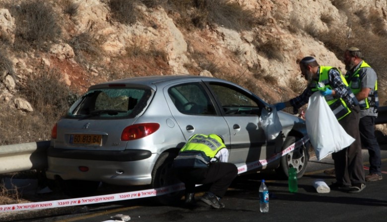 إصابة مستوطن إثر رشق مركبته بالحجارة في بيت لحم