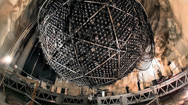 هـل أخطأت نوبل في فهم الفيزياء؟!