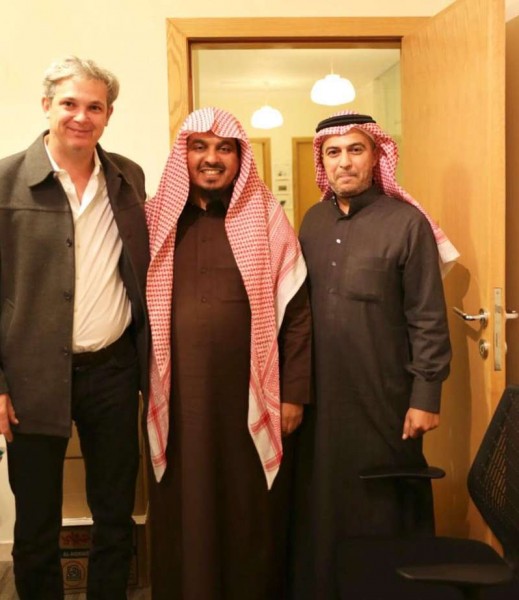 اسلام مهندس فرنسي قصة بدأت بكينيا والسر "سورة البقرة"