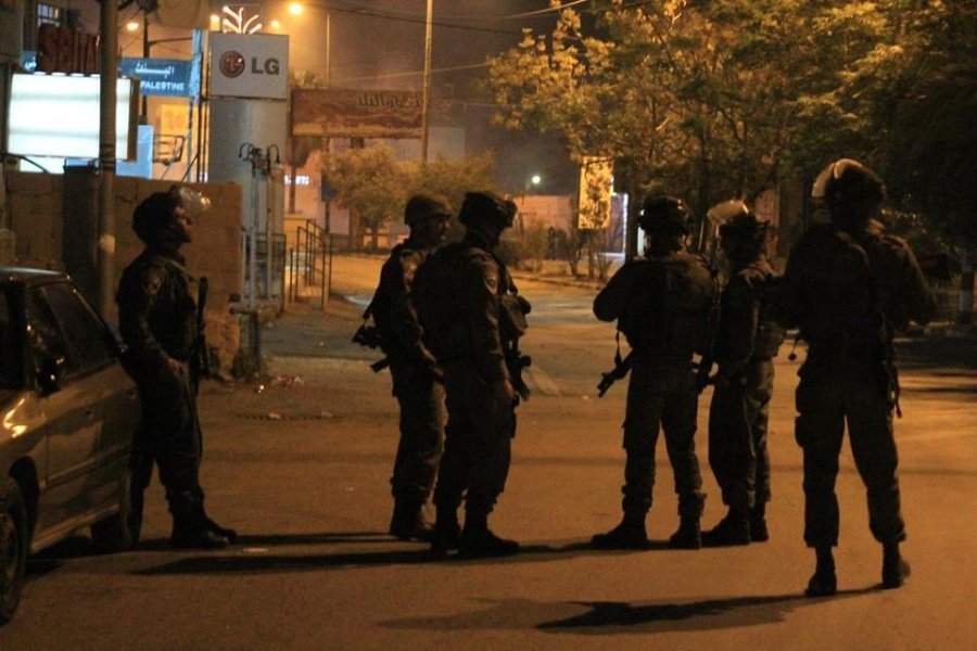 جيش الاحتلال ينقذ قوة عسكرية بعد محاصرتهم في نعلين