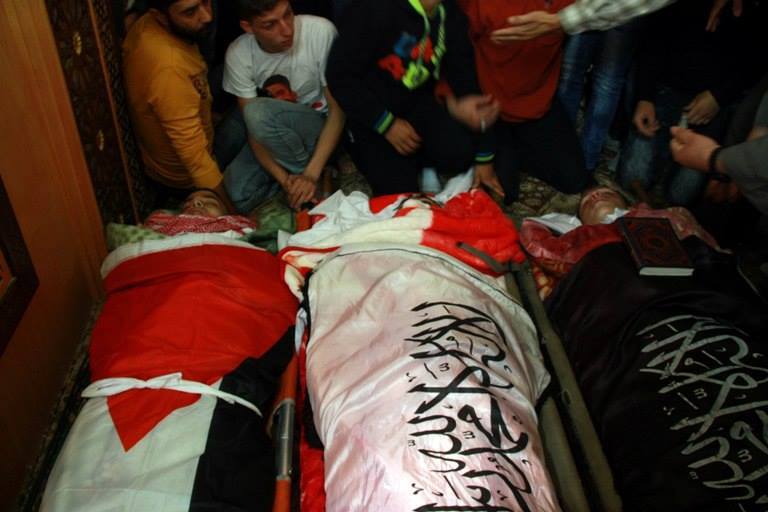 الاحتلال يسلم جثامين 3 شهداء بالخليل