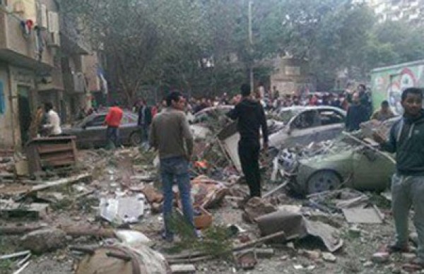 قتيل وثمان إصابات في انفجار غربي القاهرة
