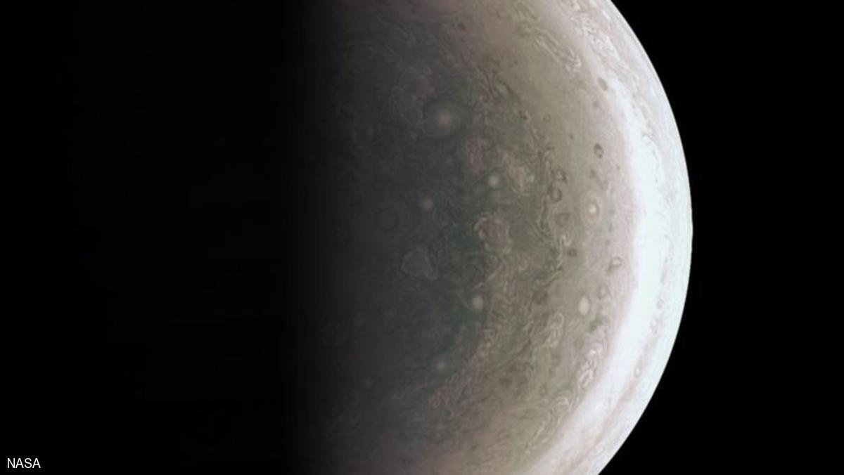 صور للمشتري "لا تشبه أي شيء رأيناه سابقا"