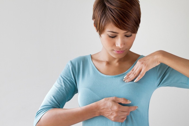 علاجات منزلية للتخلص من ترهل الثدي