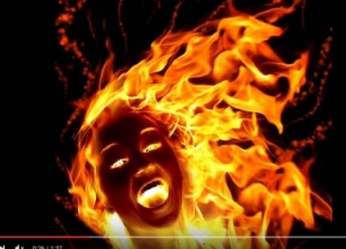 فيديو: نساء لا يراهن الرسول يوم القيامة!!