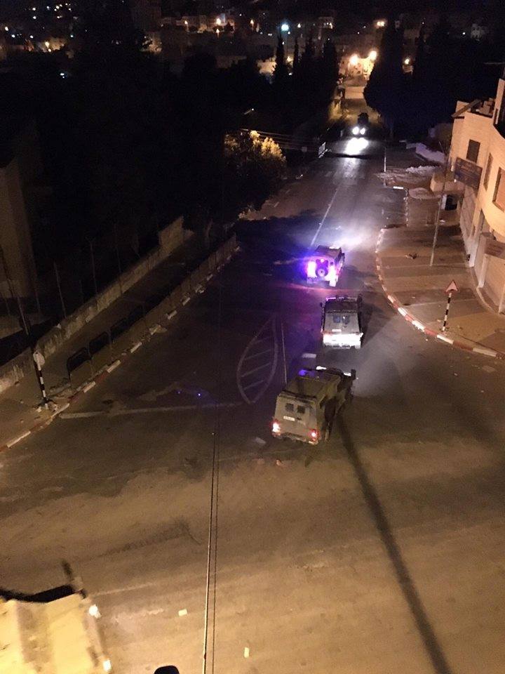 بالصور: مواجهات عنيفة في نابلس عقب اقتحام قوات الاحتلال للمدينة